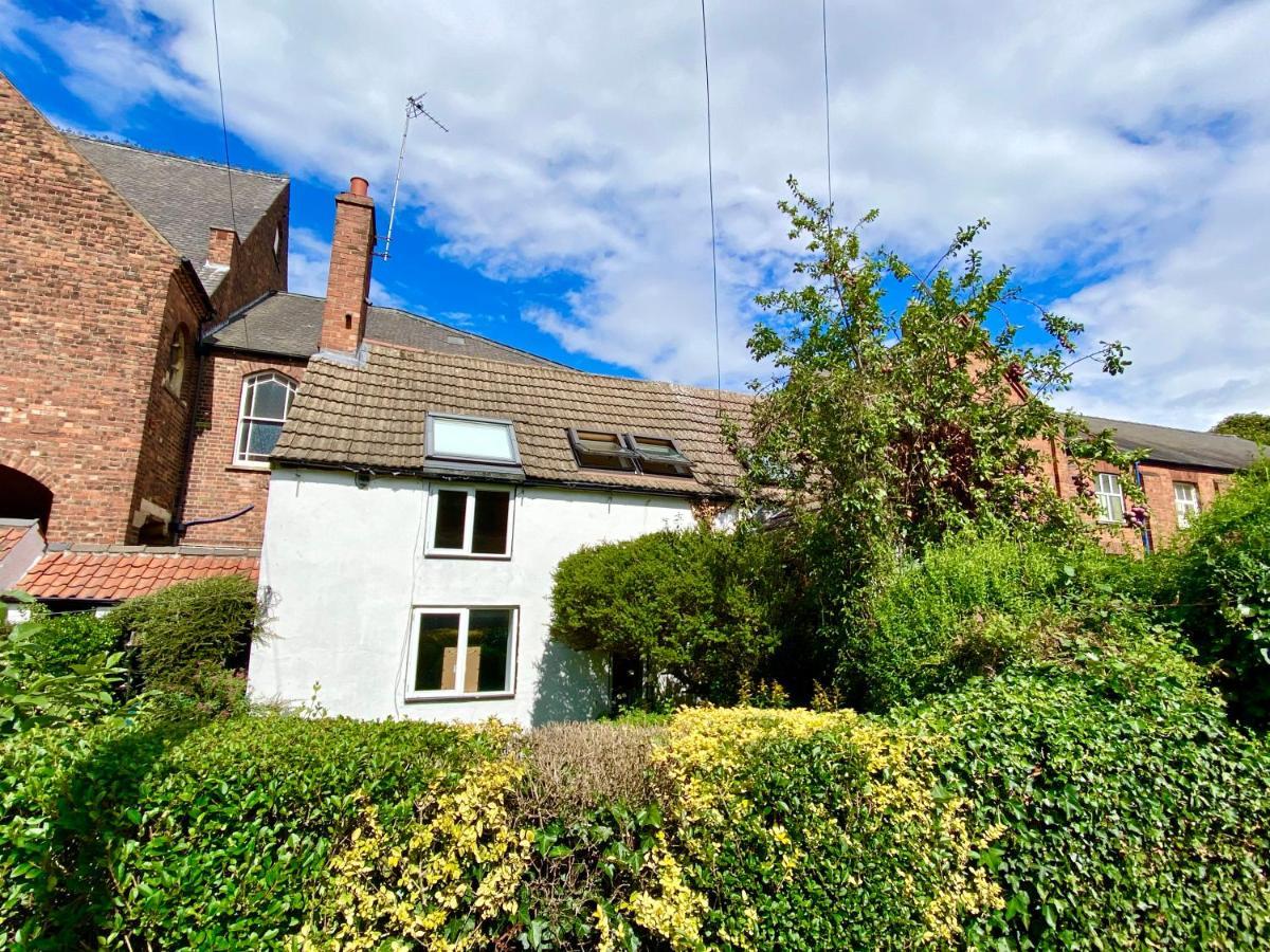 60 And A Half Bailgate Apartment Lincoln Exterior foto